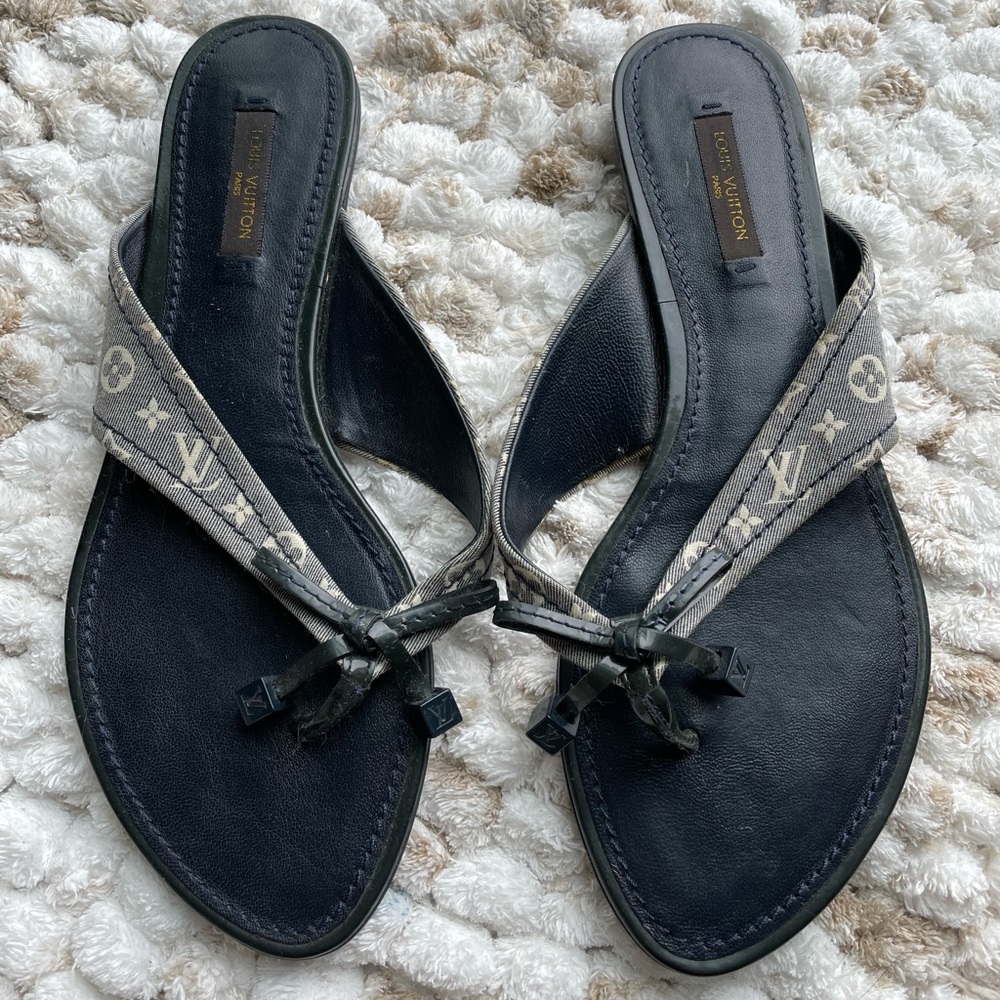 Louis Vuitton monogram canvas slippers size 38